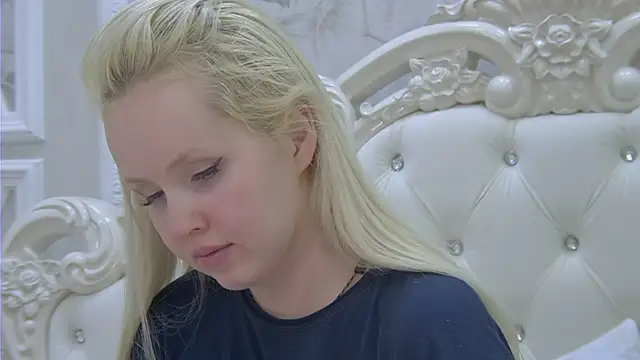 Snapshot of EllieFrosty_ chatting on May 24, 2026, 3:50 pm EllieFrosty online show from May 24, 2026, 3:50 pm