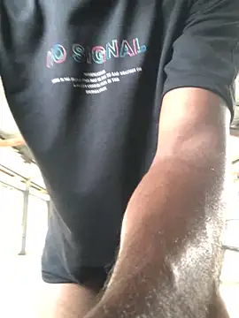 kavi1q1 online show from November 9, 2025, 3:27 am