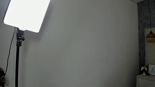  im alaya online show from November 11, 2025, 6:02 am