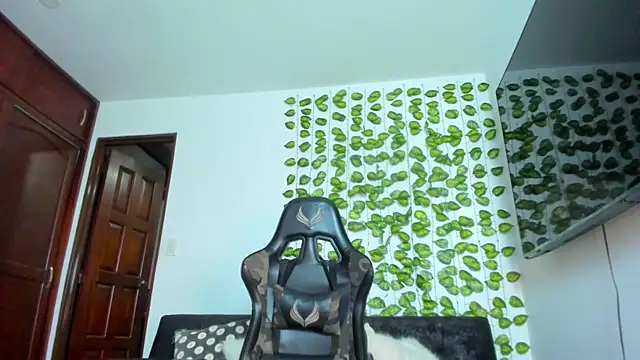 Snapshot of Lyath_Vega chatting on June 2, 2026, 12:51 pm Lyath Vega online show from June 2, 2026, 12:51 pm
