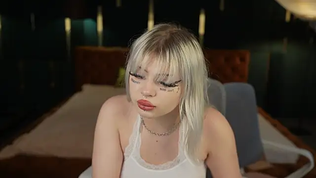 Snapshot of Yuki_sun chatting on September 25, 2025, 2:21 pm Yuki sun online show from September 25, 2025, 2:21 pm