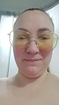 Snapshot of Kiss_Eva chatting on December 6, 2024, 10:08 pm Kiss Eva online show from December 6, 2024, 10:08 pm