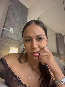 MiilaBlake online show from February 5, 2026, 7:29 pm