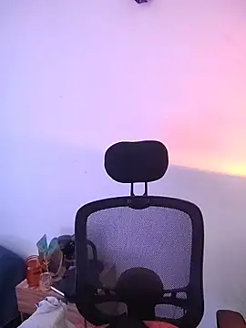 Juann-cock online show from March 11, 2026, 2:12 pm