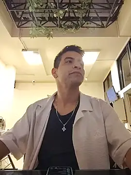 Juann-cock online show from April 23, 2026, 5:08 am