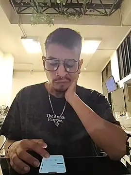 Juann-cock online show from May 28, 2026, 5:38 am