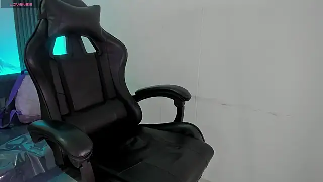 ShaunaDream online show from March 1, 2026, 4:58 am