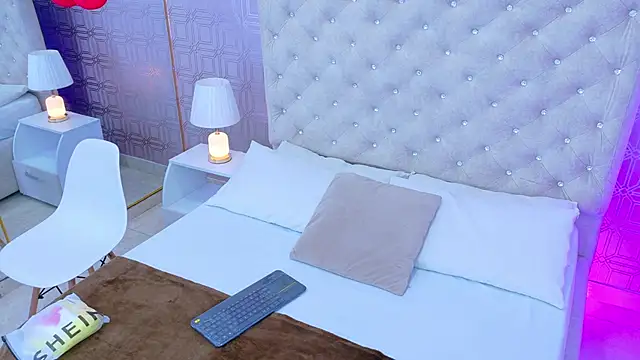 Samanta Isel online show from February 20, 2026, 3:03 am