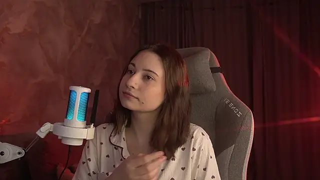 LumeNova online show from March 23, 2026, 2:26 am