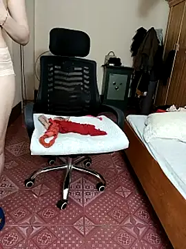 Snapshot of Moona_heny chatting on October 31, 2025, 12:17 pm Moona heny online show from October 31, 2025, 12:17 pm