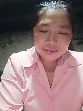 quynhkoolbae online show from June 26, 2026, 1:26 pm