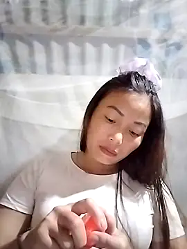 Annaacutee online show from October 31, 2025, 12:28 pm