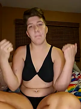 Snapshot of Sn0wmg2Spicy chatting on September 19, 2025, 4:14 am Sn0wmg2Spicy online show from September 19, 2025, 4:14 am