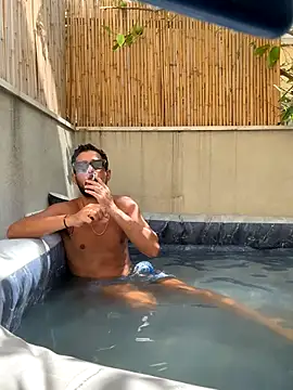 Snapshot of husbandandwifetobe chatting on September 26, 2025, 10:30 am husbandandwifetobe online show from September 26, 2025, 10:30 am