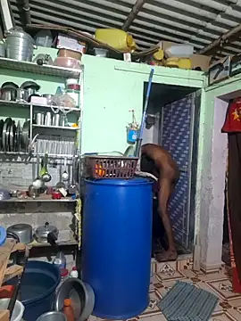 akshant1234 online show from April 5, 2026, 1:47 am