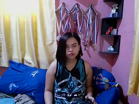 nanagrl online show from April 9, 2026, 8:31 am