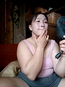 miumiu 00 online show from March 24, 2026, 8:19 am