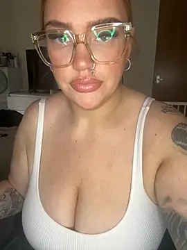 Snapshot of MysteriousMylaX chatting on October 9, 2025, 12:14 pm MysteriousMylaX online show from October 9, 2025, 12:14 pm