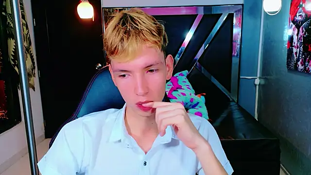 park jimin1 online show from November 30, 2025, 2:54 pm