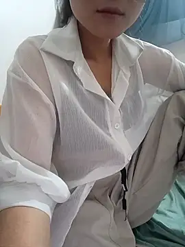 linda bae00 online show from April 13, 2026, 12:16 am