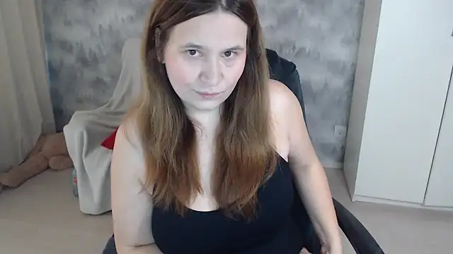 AdelinaLawson online show from September 28, 2025, 10:09 am