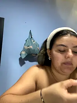 ValeriaS12 online show from October 7, 2025, 5:04 am