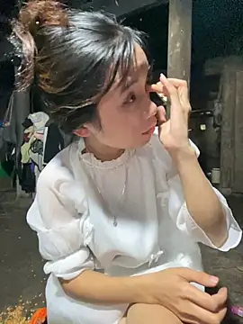 Snapshot of beobeo_2xx chatting on October 6, 2025, 10:12 am beobeo 2xx online show from October 6, 2025, 10:12 am