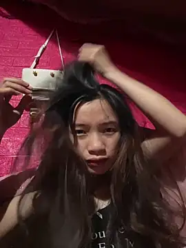 beobeo 2xx online show from December 14, 2025, 4:40 am