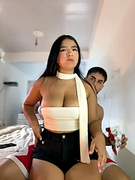 Snapshot of Tomas_Olivia chatting on September 14, 2025, 9:36 pm Tomas Olivia online show from September 14, 2025, 9:36 pm