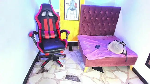 alison moon7 online show from November 5, 2025, 11:10 am