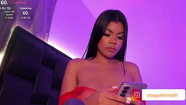 MiaSkylar online show from February 28, 2026, 3:18 am