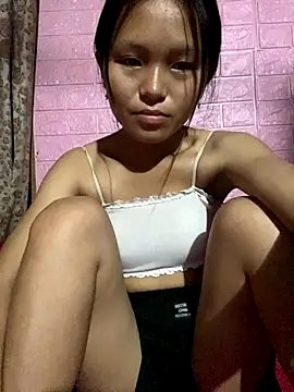 milo bae online show from November 7, 2025, 11:27 pm