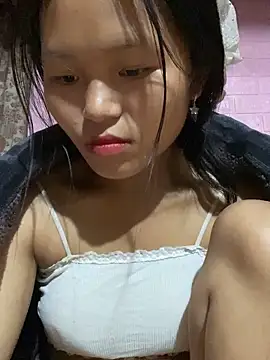 milo bae online show from November 17, 2025, 2:17 am