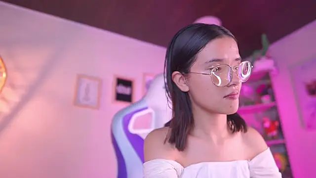 Lana Dreams  online show from November 21, 2025, 2:10 am