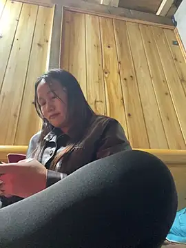 phungtiti online show from March 12, 2026, 2:12 pm