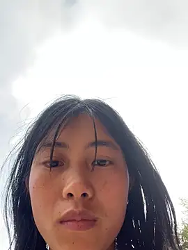 EmLy02 online show from February 15, 2026, 8:57 am