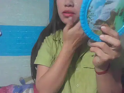 fanchunn online show from September 29, 2025, 2:27 am