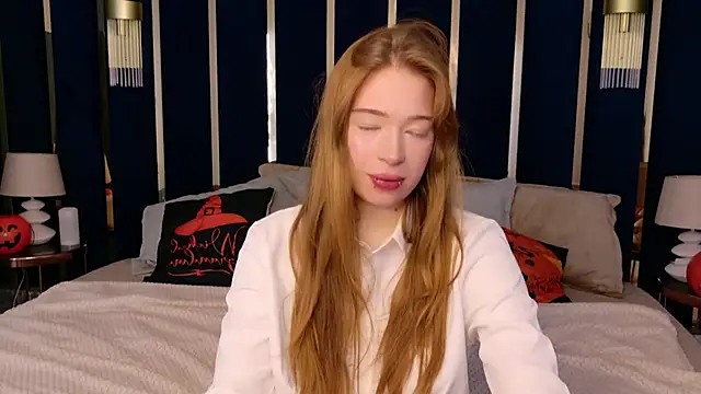 Gwen Greens online show from October 20, 2025, 11:38 pm