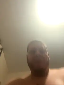 kev0n2389 online show from October 5, 2025, 4:55 am