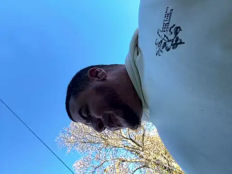 kev0n2389 online show from October 11, 2025, 8:51 pm