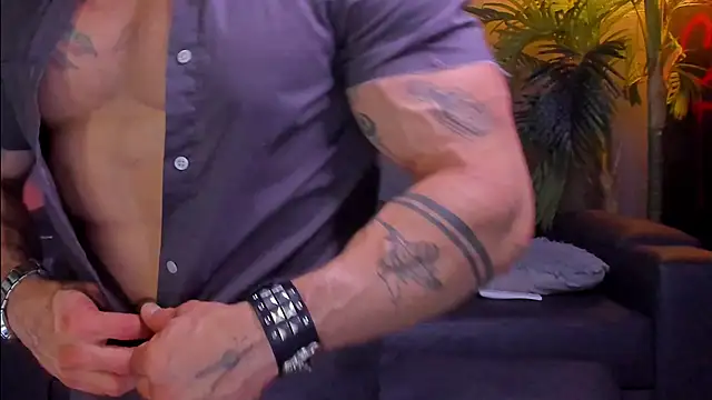 dennis cox1 online show from November 9, 2025, 6:12 am