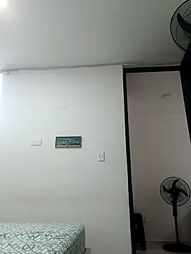 Snapshot of demonicangelic chatting on October 25, 2025, 9:42 pm demonicangelic online show from October 25, 2025, 9:42 pm