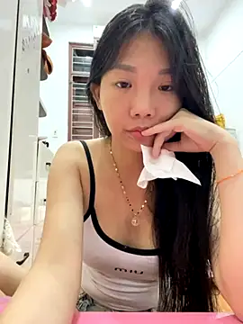 Miumieu online show from September 23, 2025, 2:42 pm