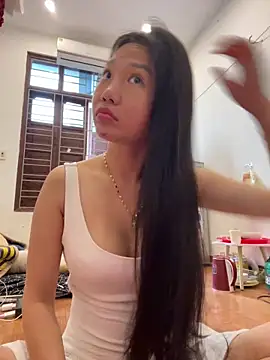 Miumieu online show from December 20, 2025, 2:18 am