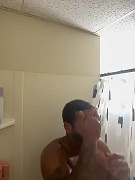 Snapshot of Kingstrokezxx chatting on November 13, 2025, 3:49 am Kingstrokezxx online show from November 13, 2025, 3:49 am