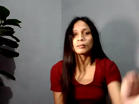 missruffa online show from October 8, 2025, 10:46 am