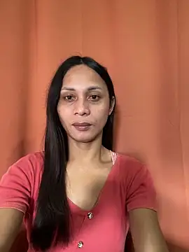 missruffa online show from December 17, 2025, 4:40 am