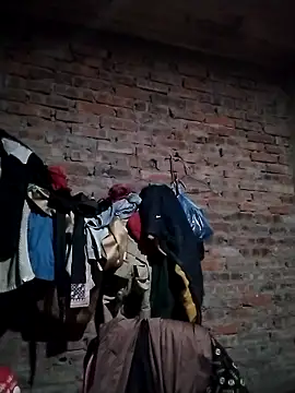   Ngoc20   online show from October 2, 2025, 5:14 am