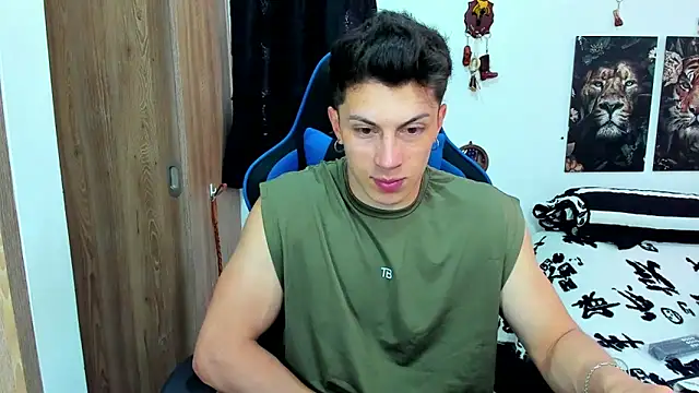 javiersexymann online show from February 11, 2025, 6:01 pm