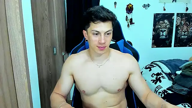 javiersexymann online show from February 17, 2025, 1:25 am